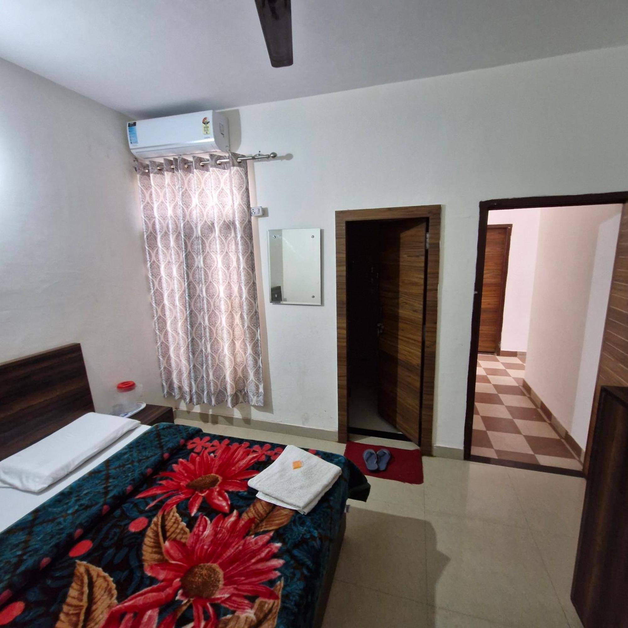 Saatvik Homestay Katra  Exterior photo