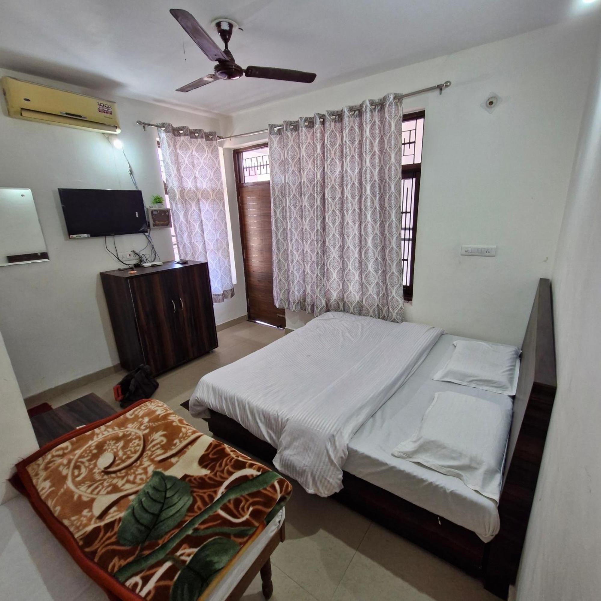 Saatvik Homestay Katra  Exterior photo